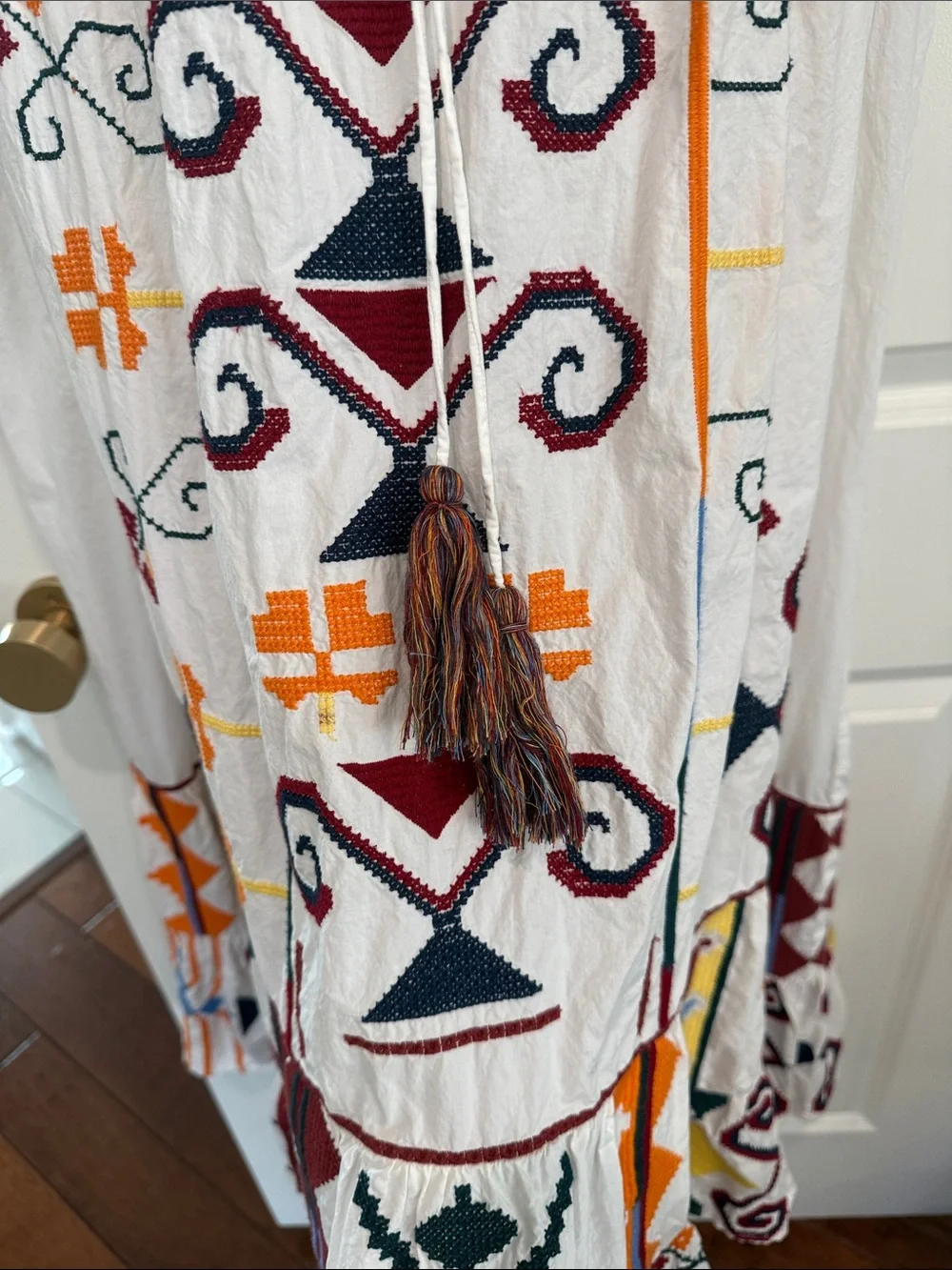 Uterqüe White Maxi Dress with Multicolor Geometric Embroidery - Picture 3 of 5